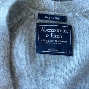 Cashmere grey sweater small